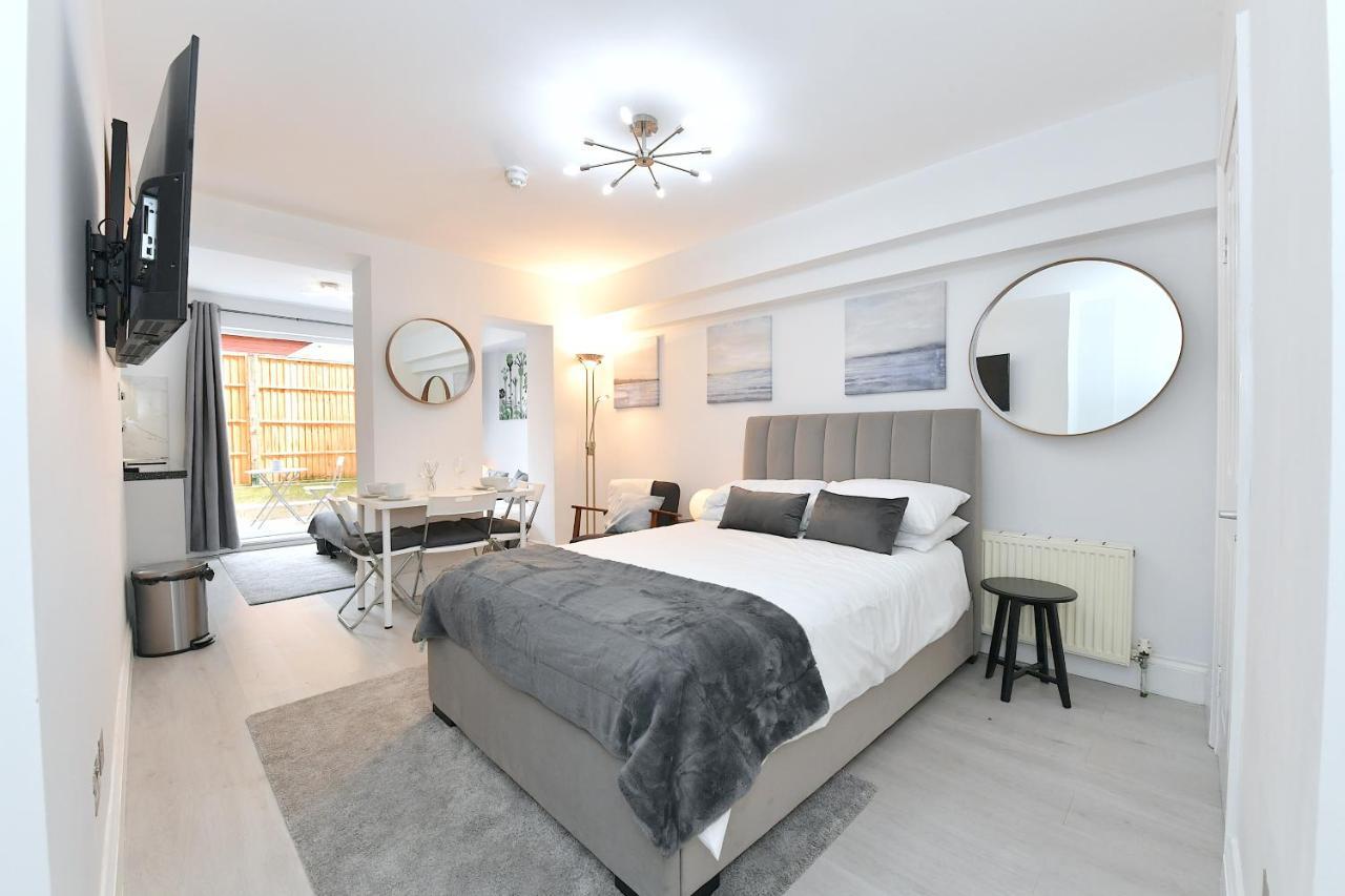 Stylish By Luxestays Shepherds Bush London