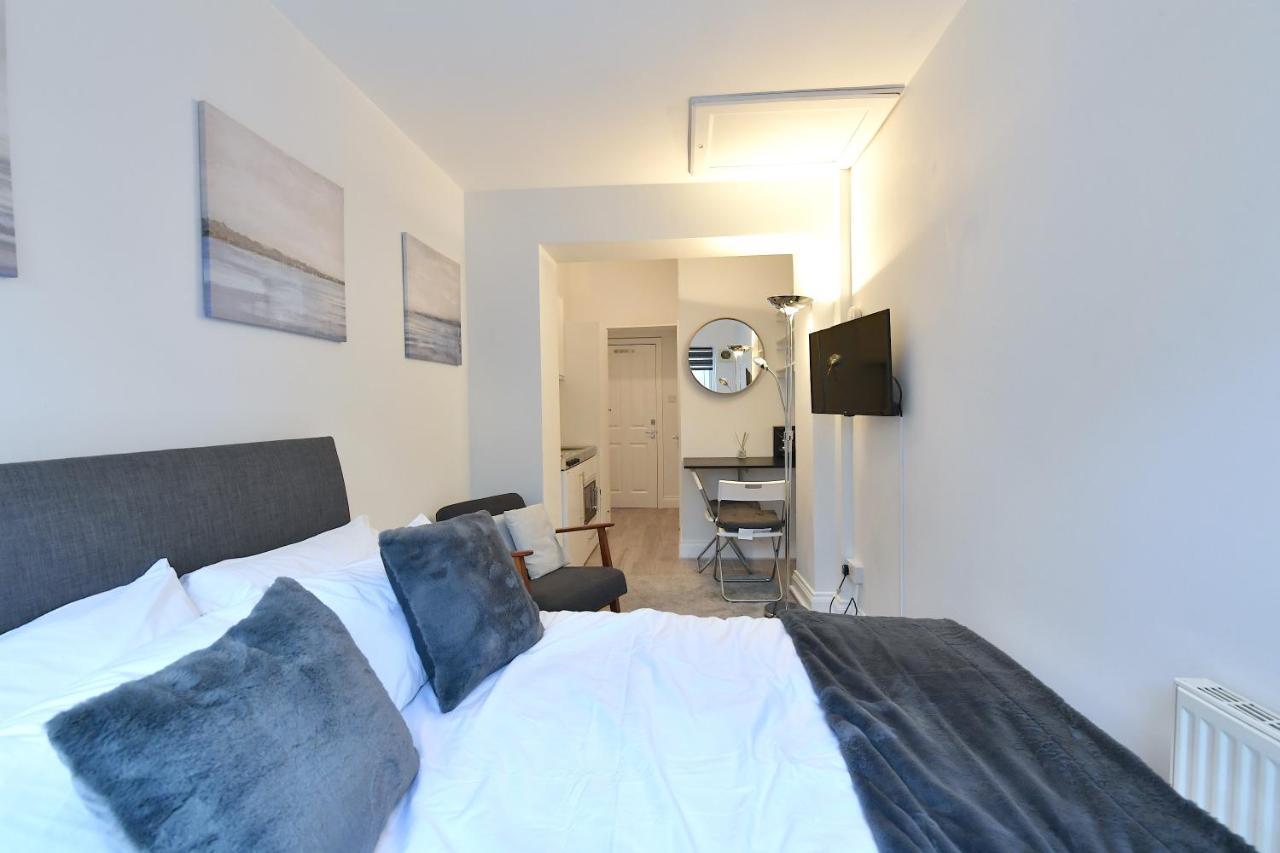 Stylish By Luxestays Shepherds Bush * London