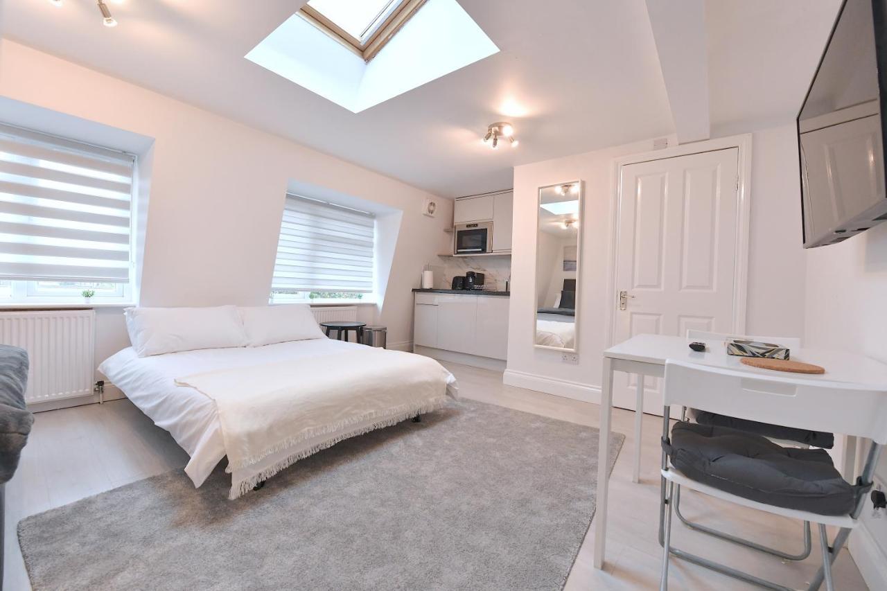 Stylish By Luxestays Shepherds Bush Apartment