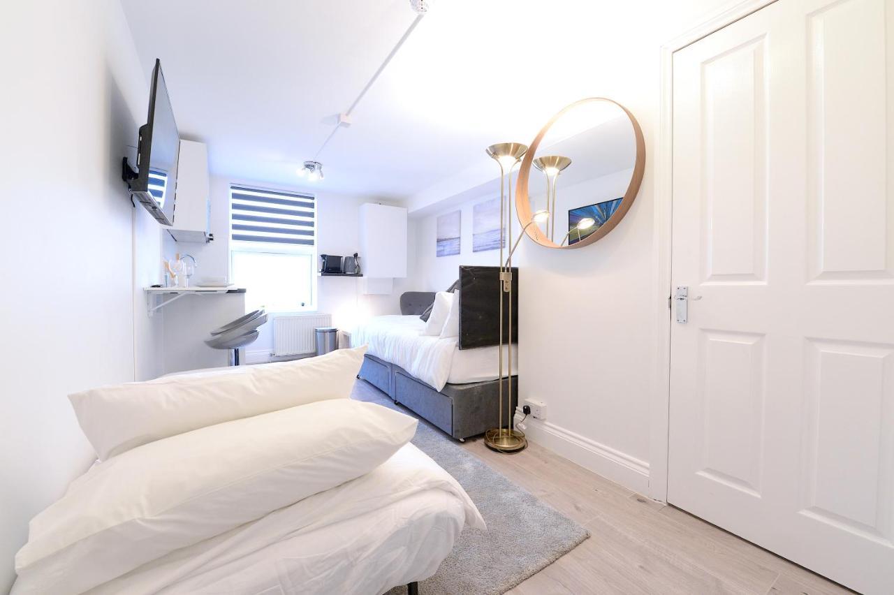 Stylish By Luxestays Shepherds Bush Apartment
