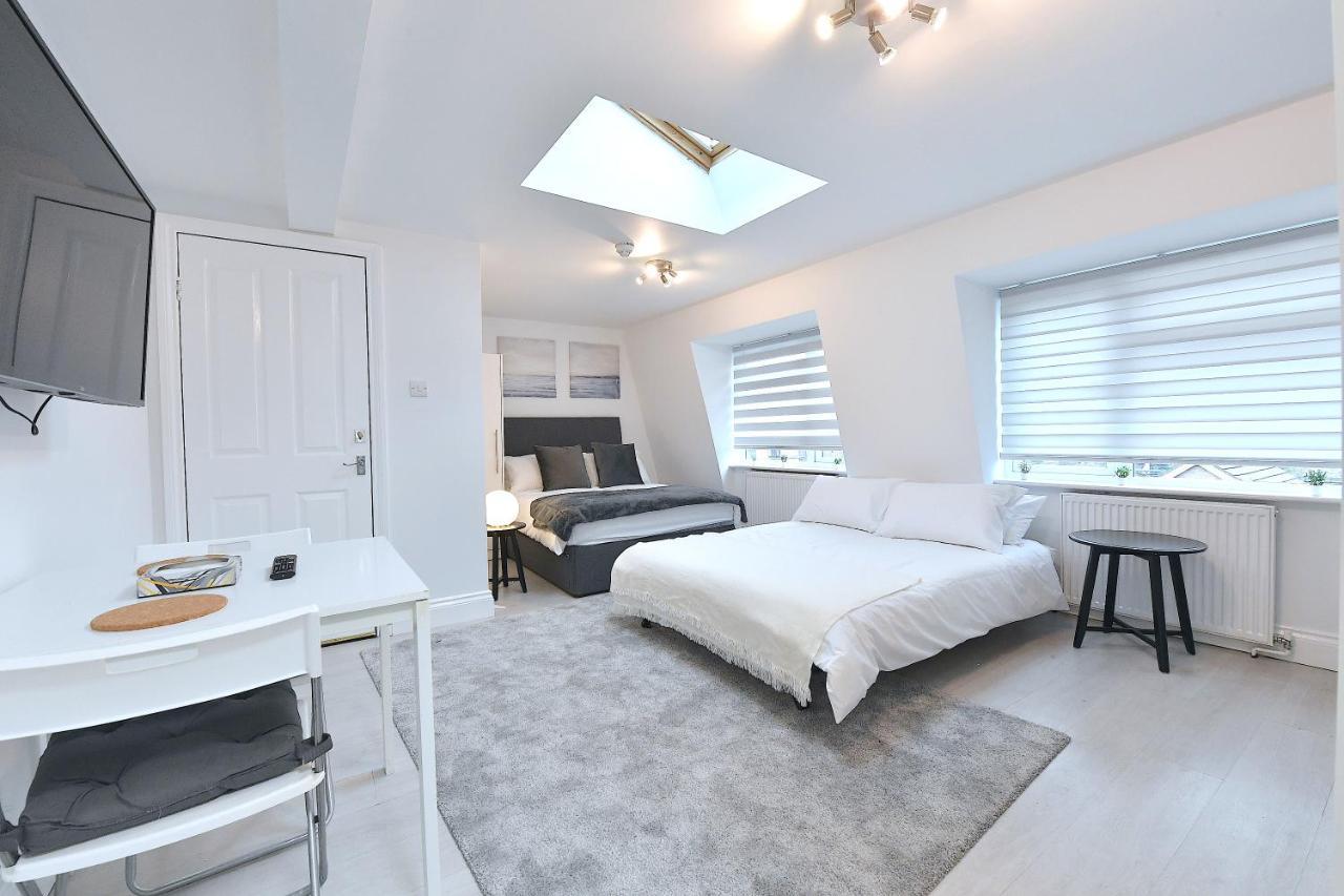 Stylish By Luxestays Shepherds Bush * London